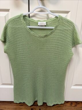 Linda Lundstrom sz XS Vintage Light Green Open-Knit Crochet Short Sleeve Top